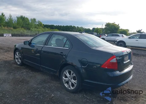 2010 Ford Fusion Se z USA, uszkodzony, nr VIN 3FAHP0HA8AR226807